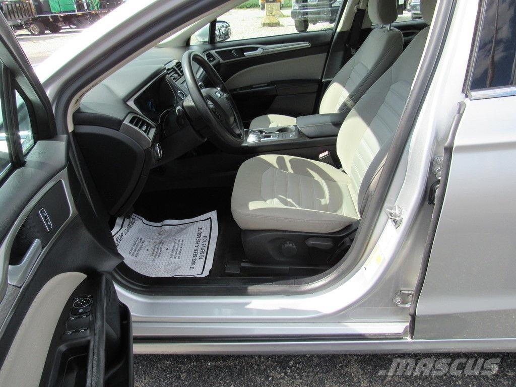 Ford Fusion Auto's