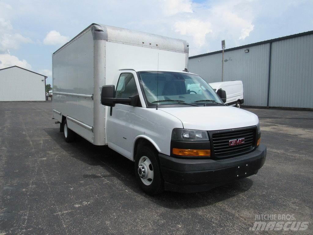 GMC Savana 3500 Bakwagens met gesloten opbouw