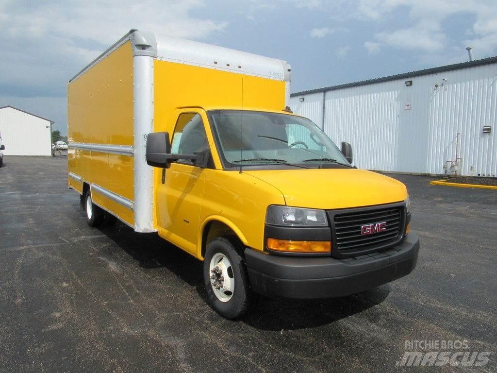 GMC Savana 3500 Bakwagens met gesloten opbouw