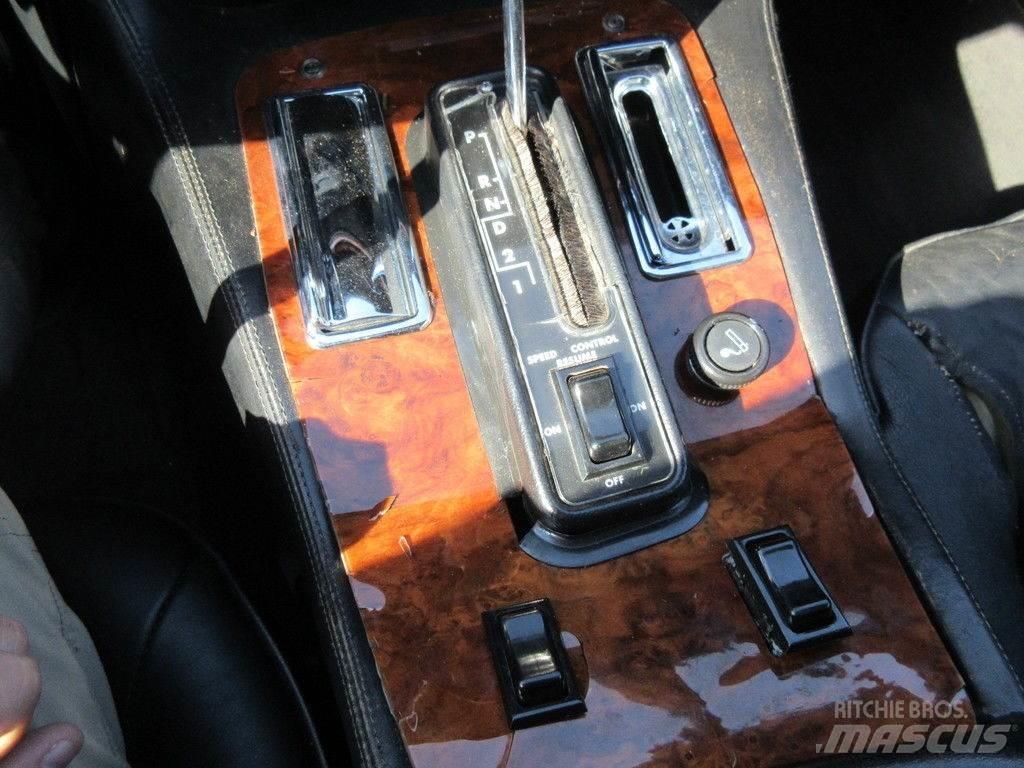 Jaguar XJ Auto's