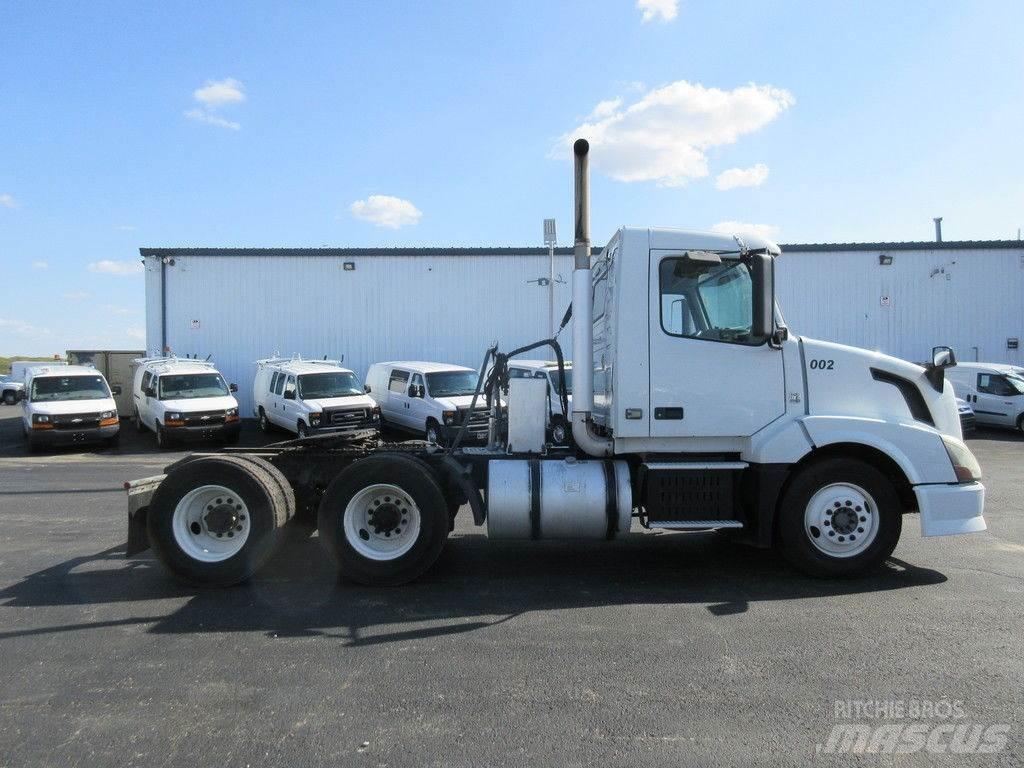 Volvo VNL64 Platte bakwagens