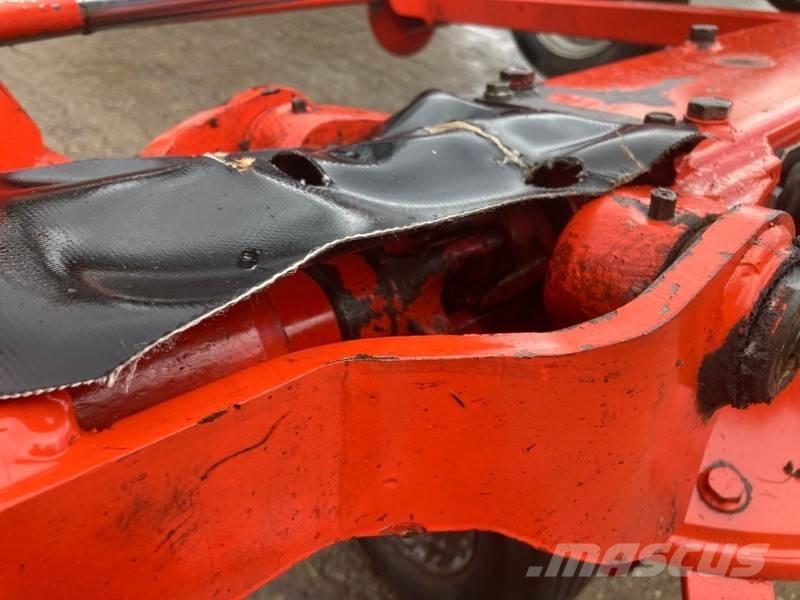 Kuhn GF 8702 T Schudders