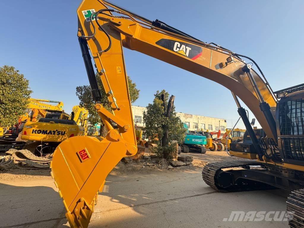 CAT 330 D2 L Rupsgraafmachines