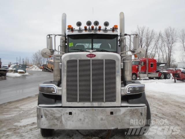 Peterbilt 388 Trekkers