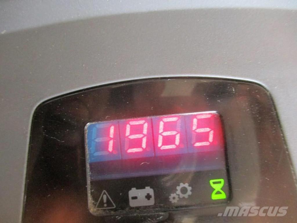 Toyota LPE200 Meerij pallettruck met platform