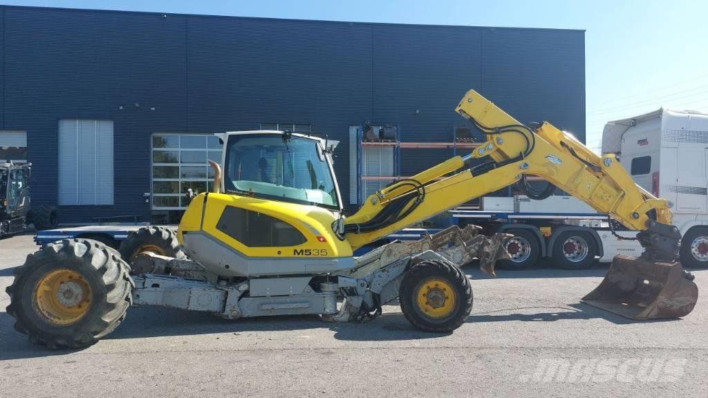 Menzi Muck M535 Wielgraafmachines