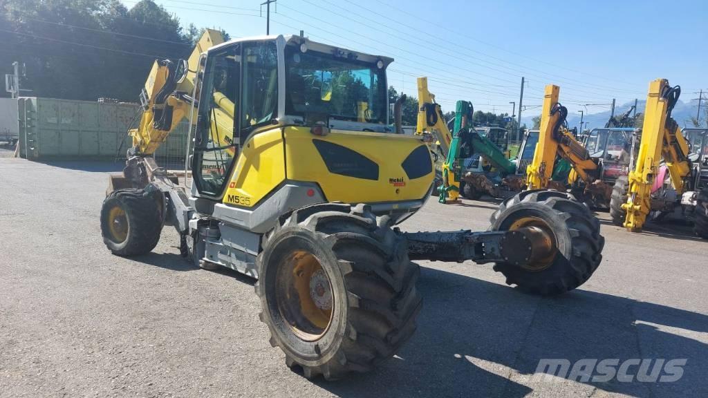 Menzi Muck M535 Wielgraafmachines