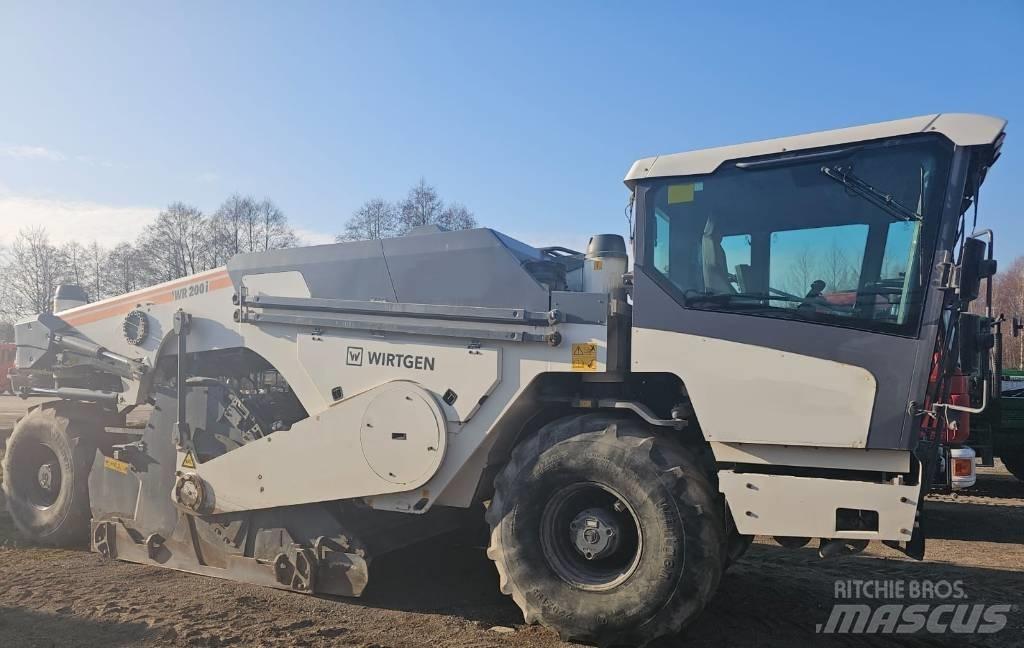Wirtgen WR 200i Asfalt recyclers
