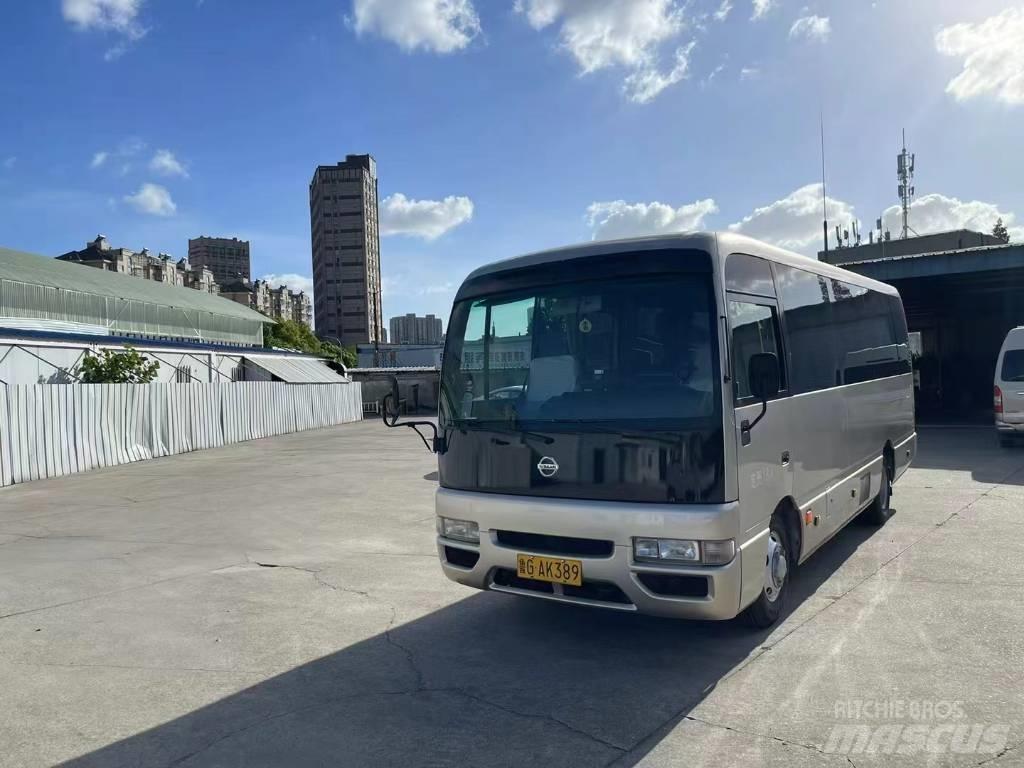 Nissan Civilian Intercitybussen