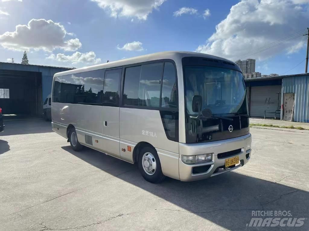 Nissan Civilian Intercitybussen