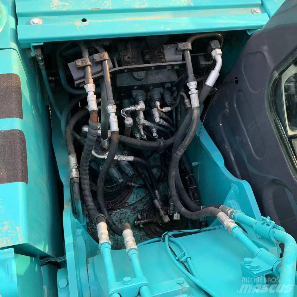 Kobelco 140 SR Rupsgraafmachines