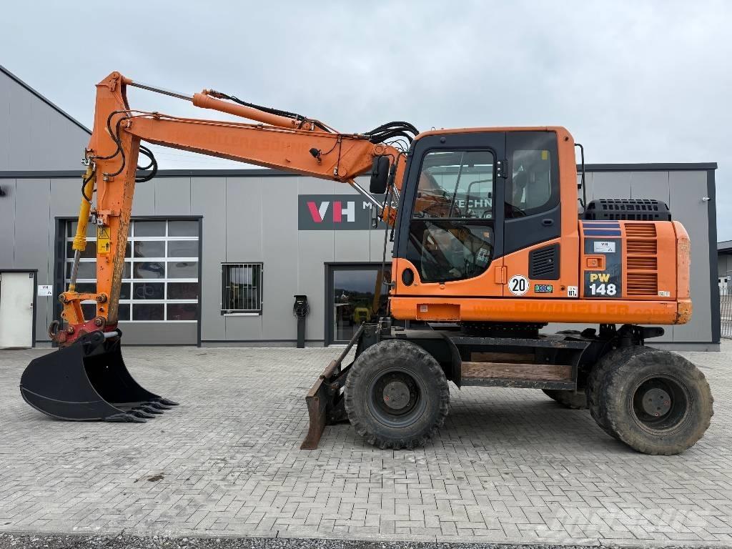 Komatsu PW 148-8 Wielgraafmachines