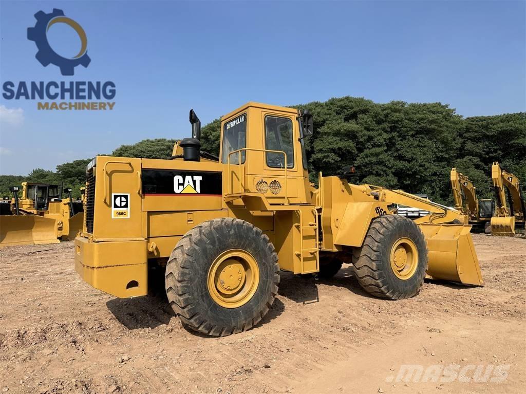 CAT 966C Wielladers