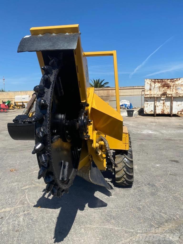 Vermeer RT450 Sleuvengravers