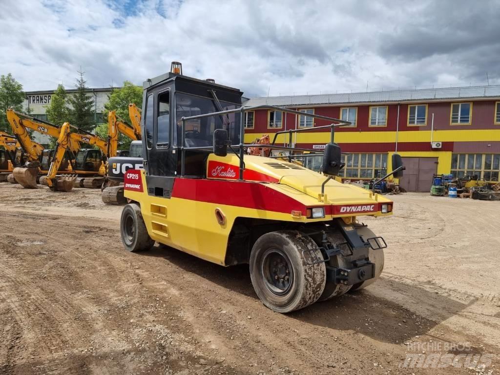 Dynapac CP 215 Bandenwalsen