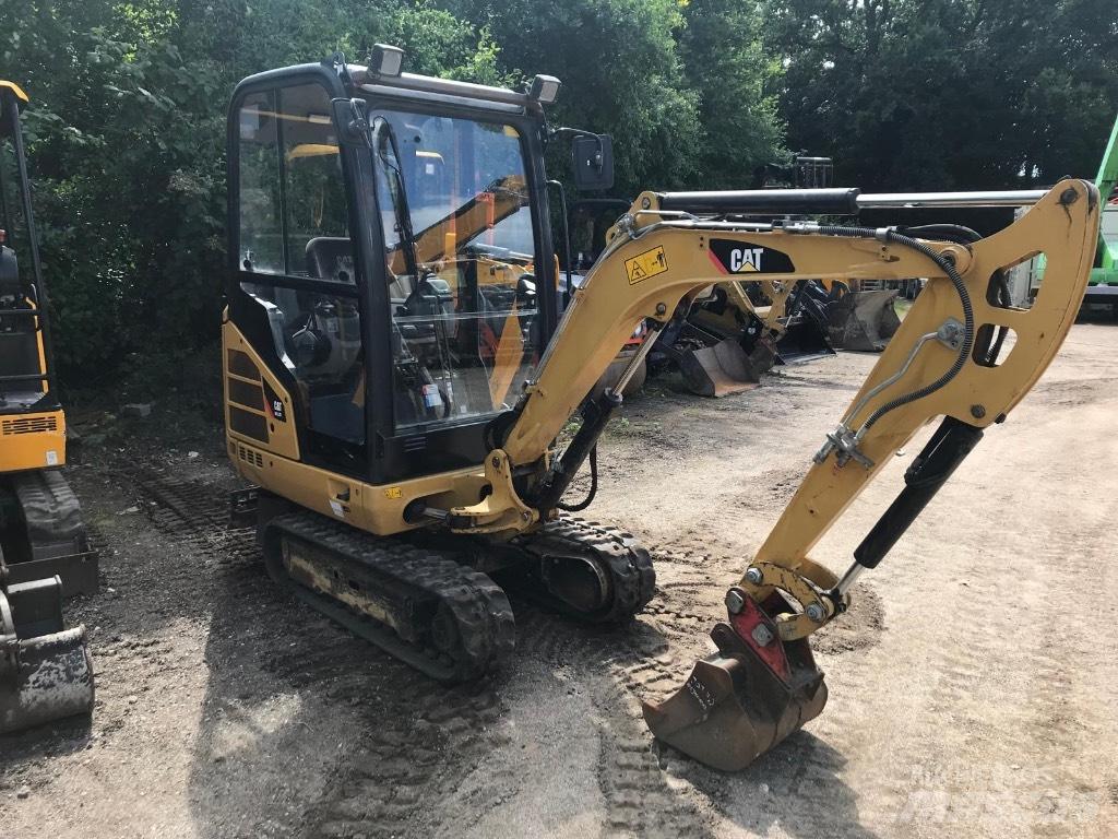 CAT 301.7 D Minigraafmachines < 7t