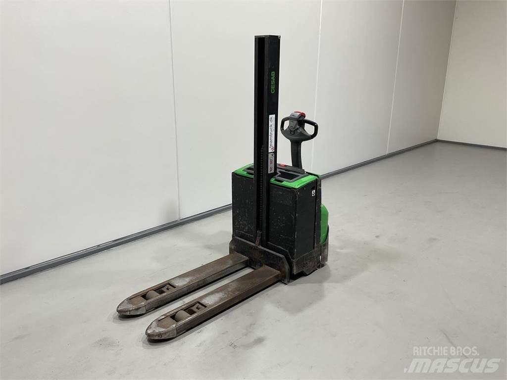 Cesab S208L Zelfrijdende stapelaars