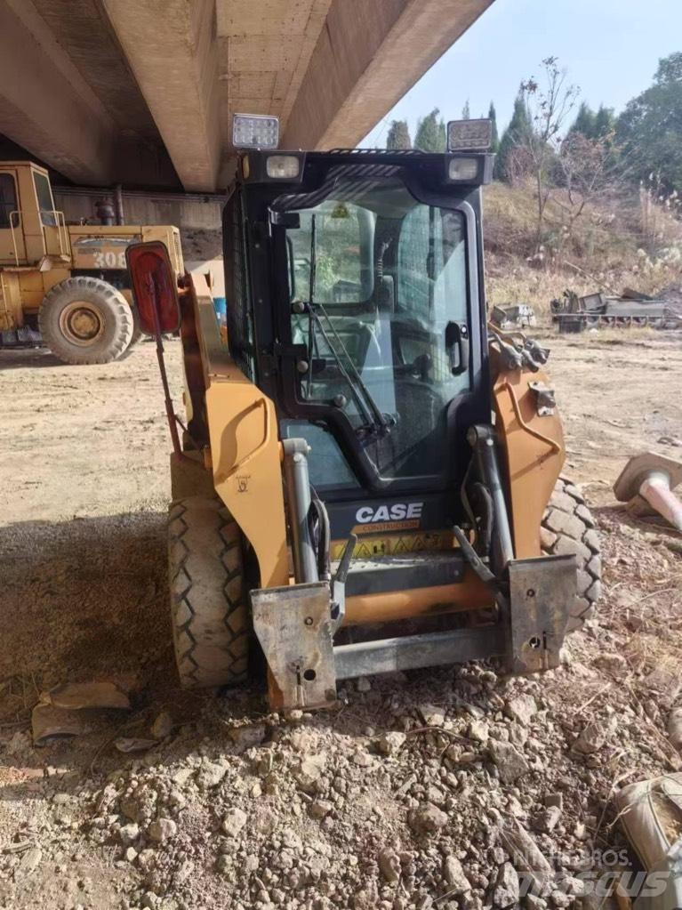 CASE SR200 Schrankladers