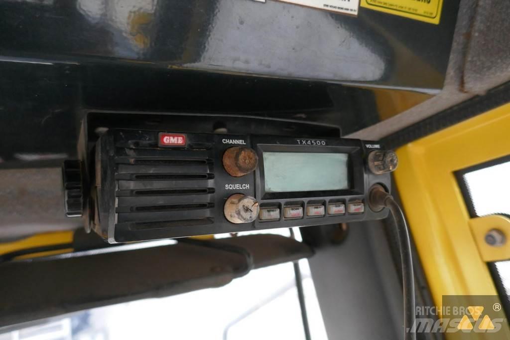 Bomag BW25RH Bandenwalsen