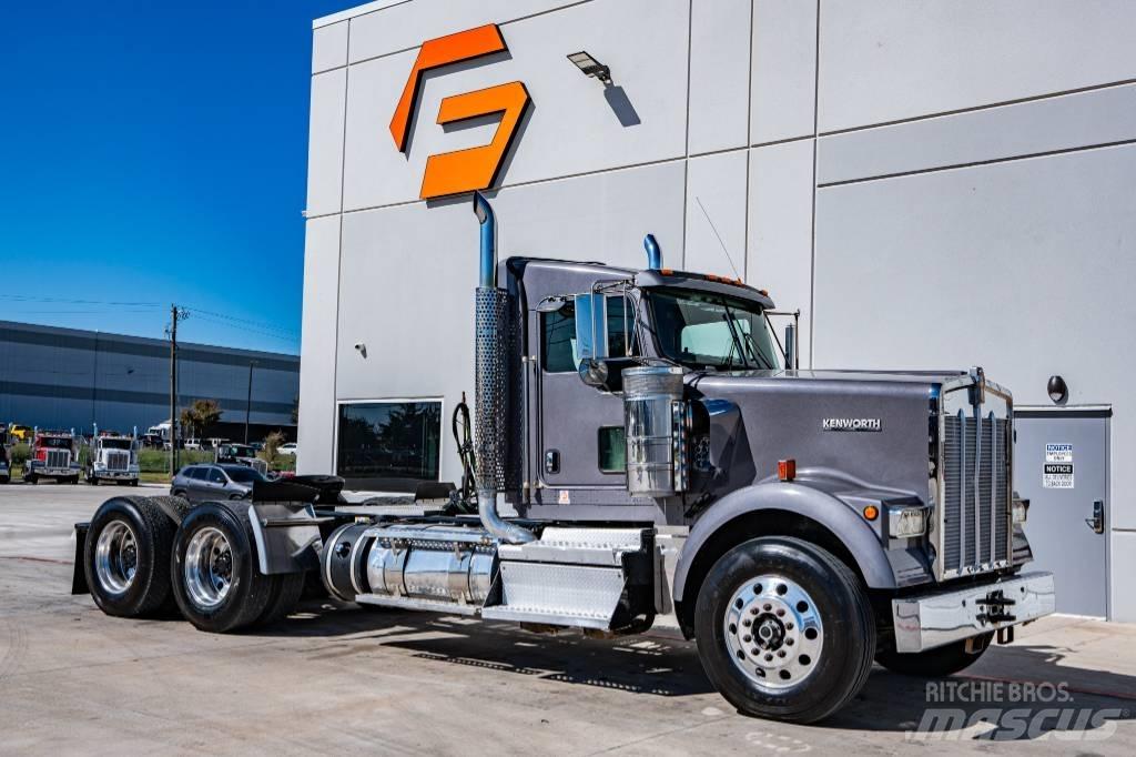 Kenworth W 900 Trekkers