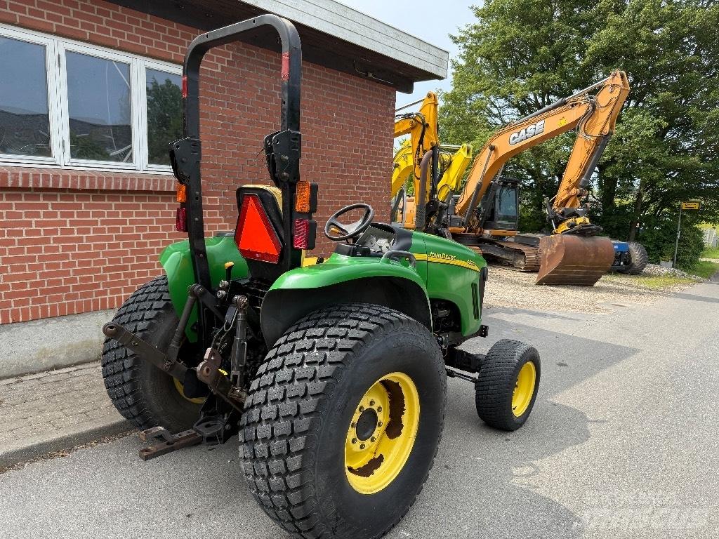 John Deere 4520 Compacttrekkers