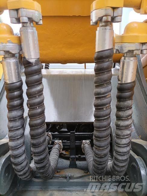 Hyundai 330LC-9T Rupsgraafmachines