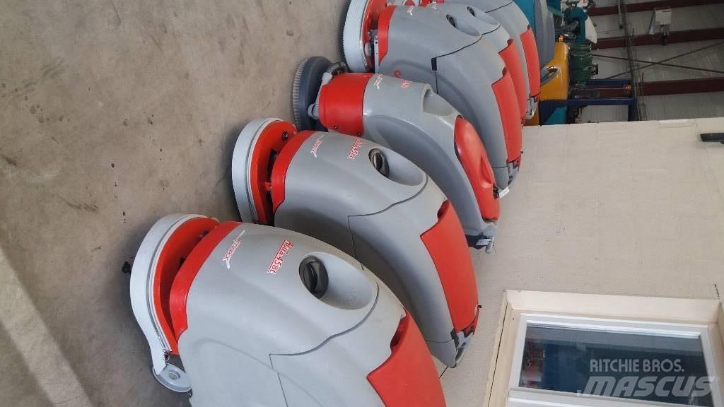  Autolaveuse Comac Veegmachines