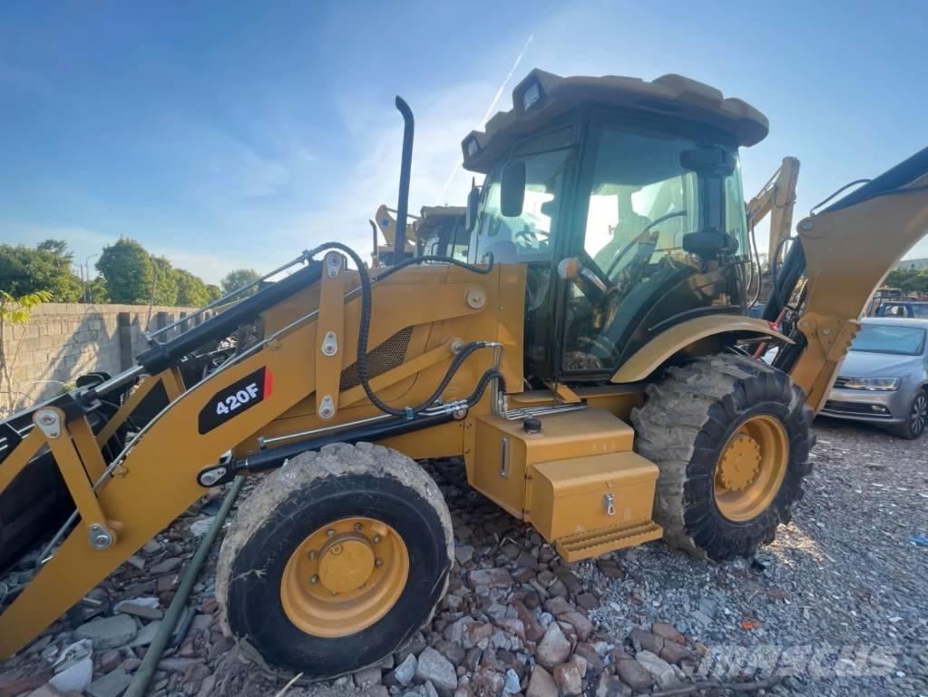 CAT 420F Graaf-laadcombinaties