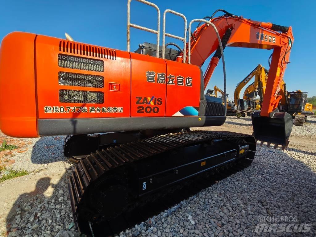 Hitachi ZX 200 Rupsgraafmachines