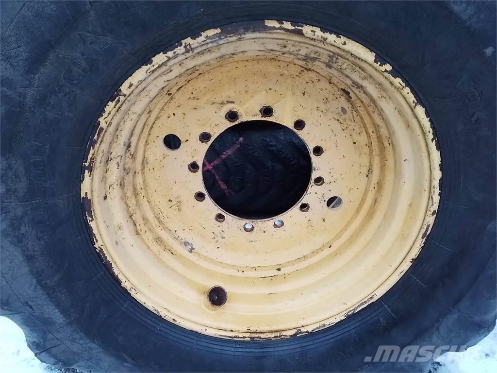 Rottne H20 20x34 Banden, wielen en velgen