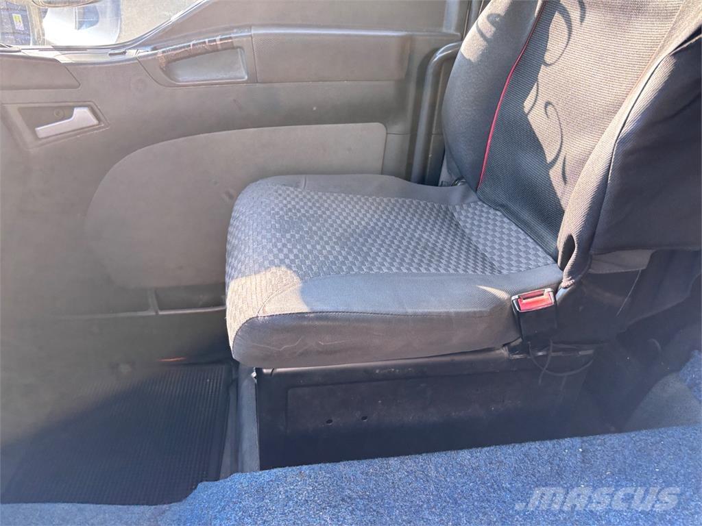 MAN TGM 18.240 Bakwagens met gesloten opbouw