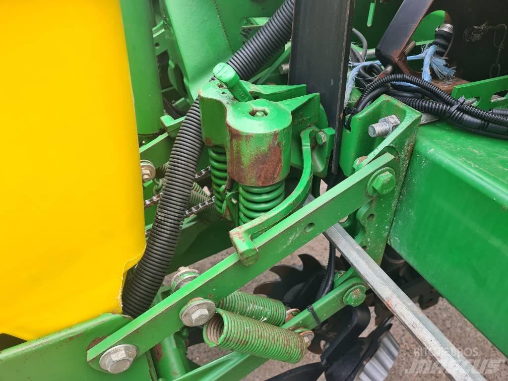 John Deere 1770 Plantmachines