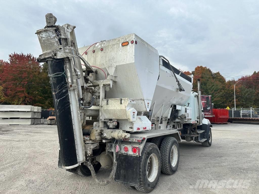 Freightliner 108 SD Anders