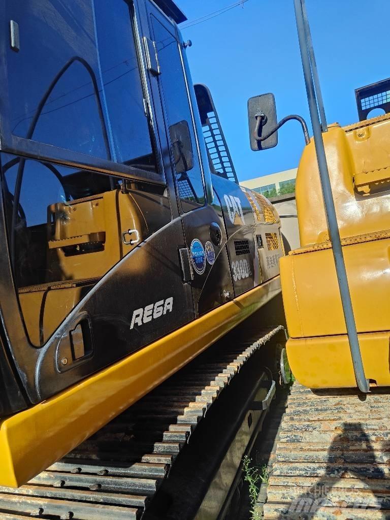CAT 330 D Rupsgraafmachines