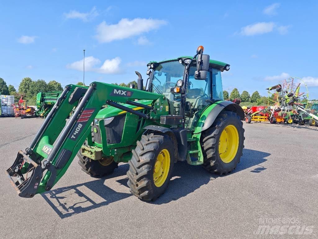 John Deere 5115 R Tractoren