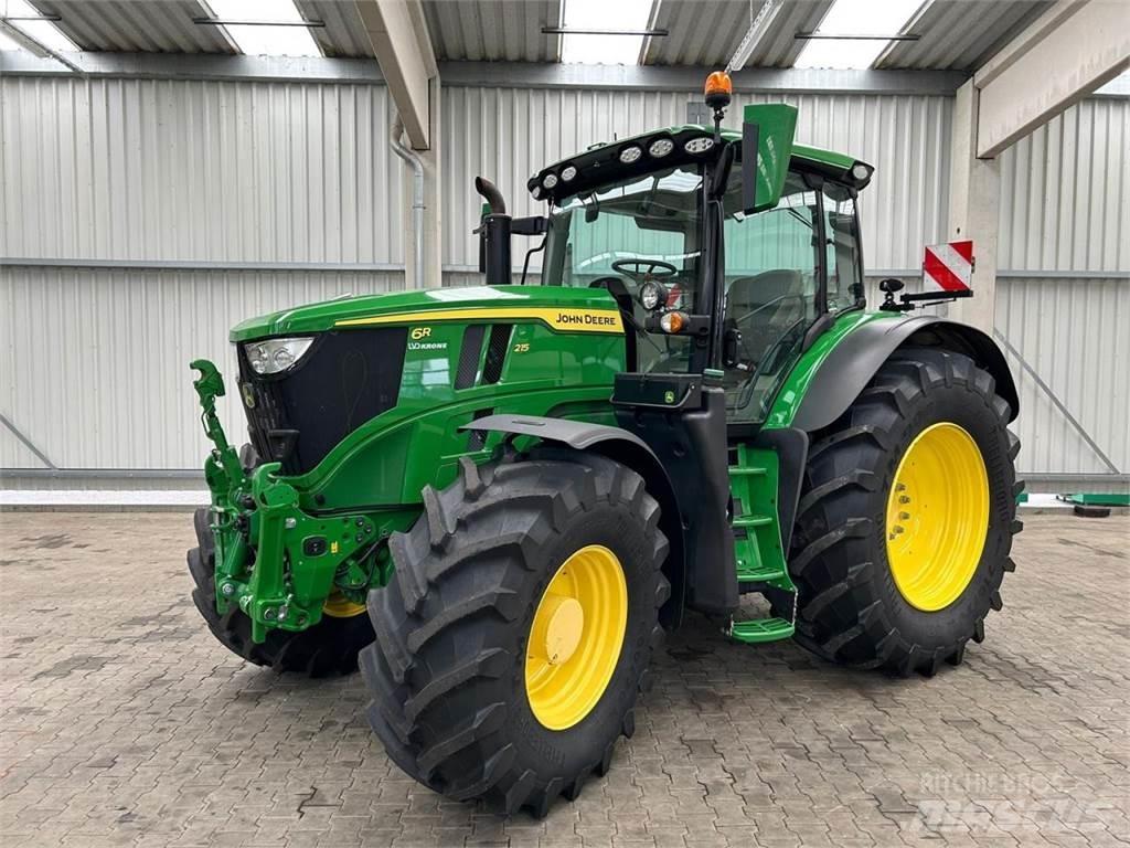 John Deere 6R 215 Tractoren