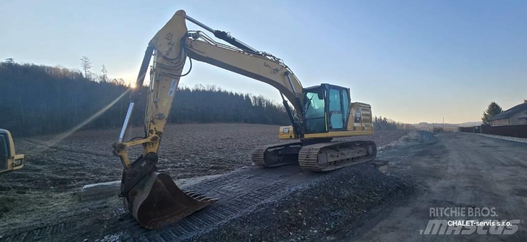CAT 320 Rupsgraafmachines
