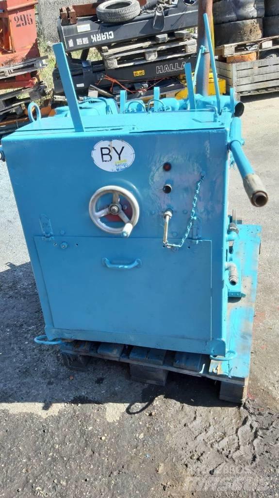 Hanix 32 HP Bouw - Overige
