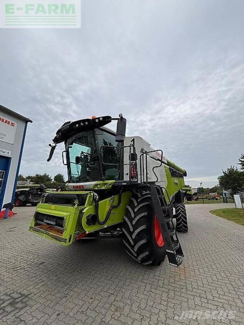 CLAAS lexion 6800 Maaidorsmachines