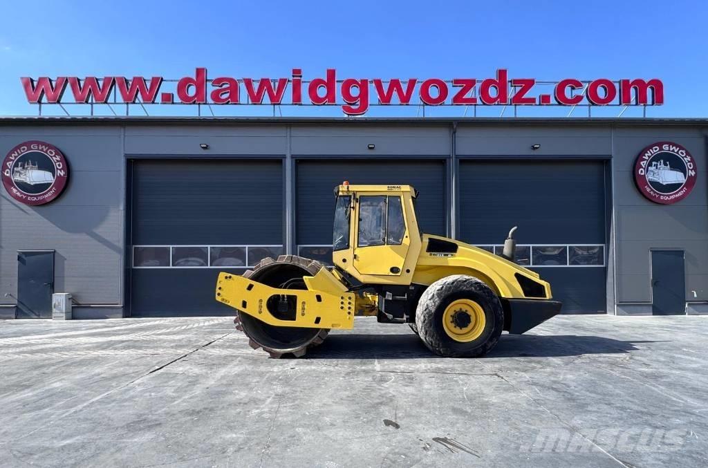 Bomag BW 213 D-4 Trilrolwalsen