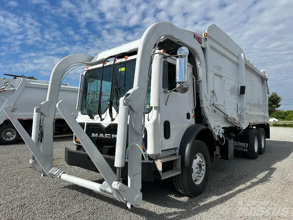 Mack MRU613 Vuilniswagens