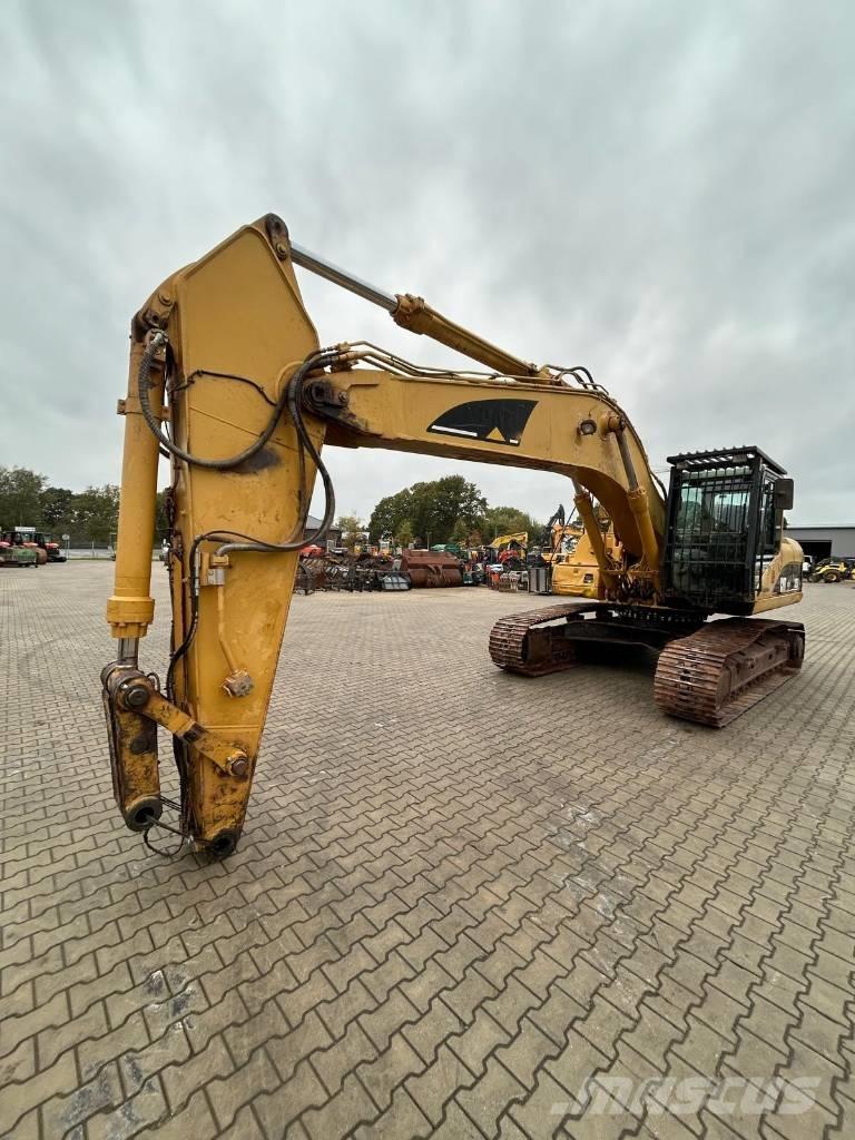 CAT 325 C LN Rupsgraafmachines