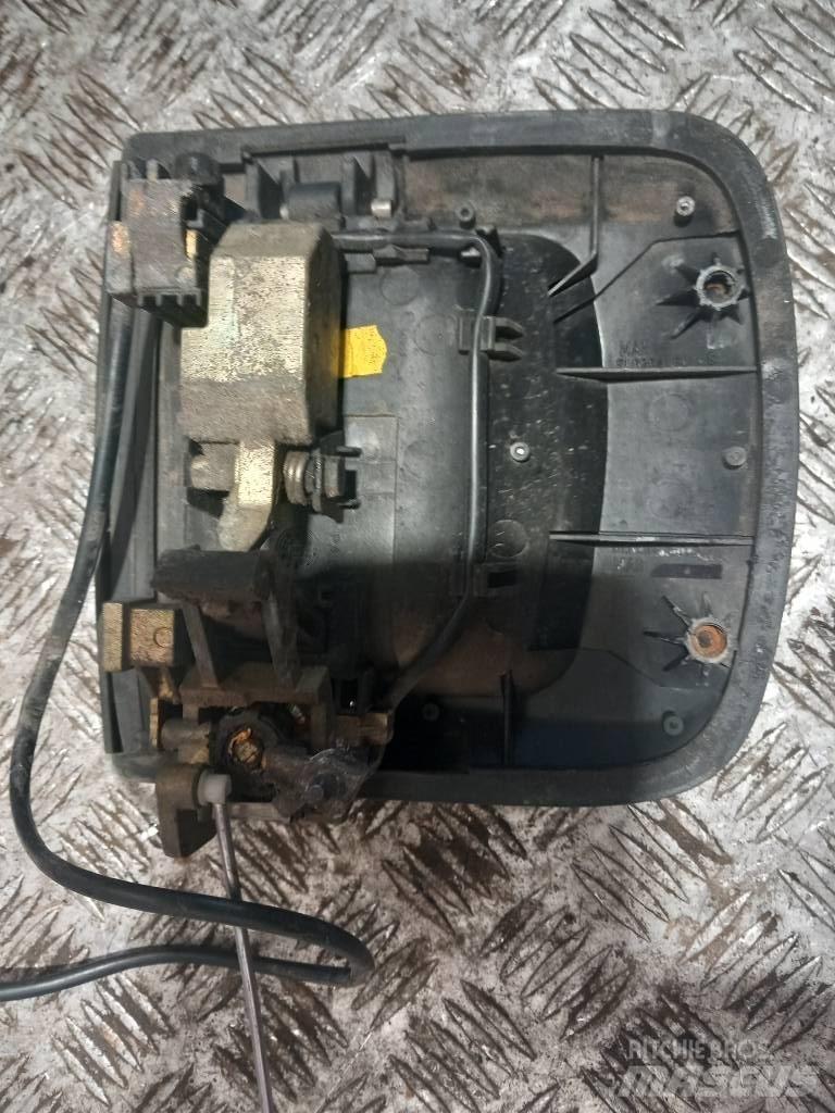 MAN TGA 81626416074 Cabine en interieur