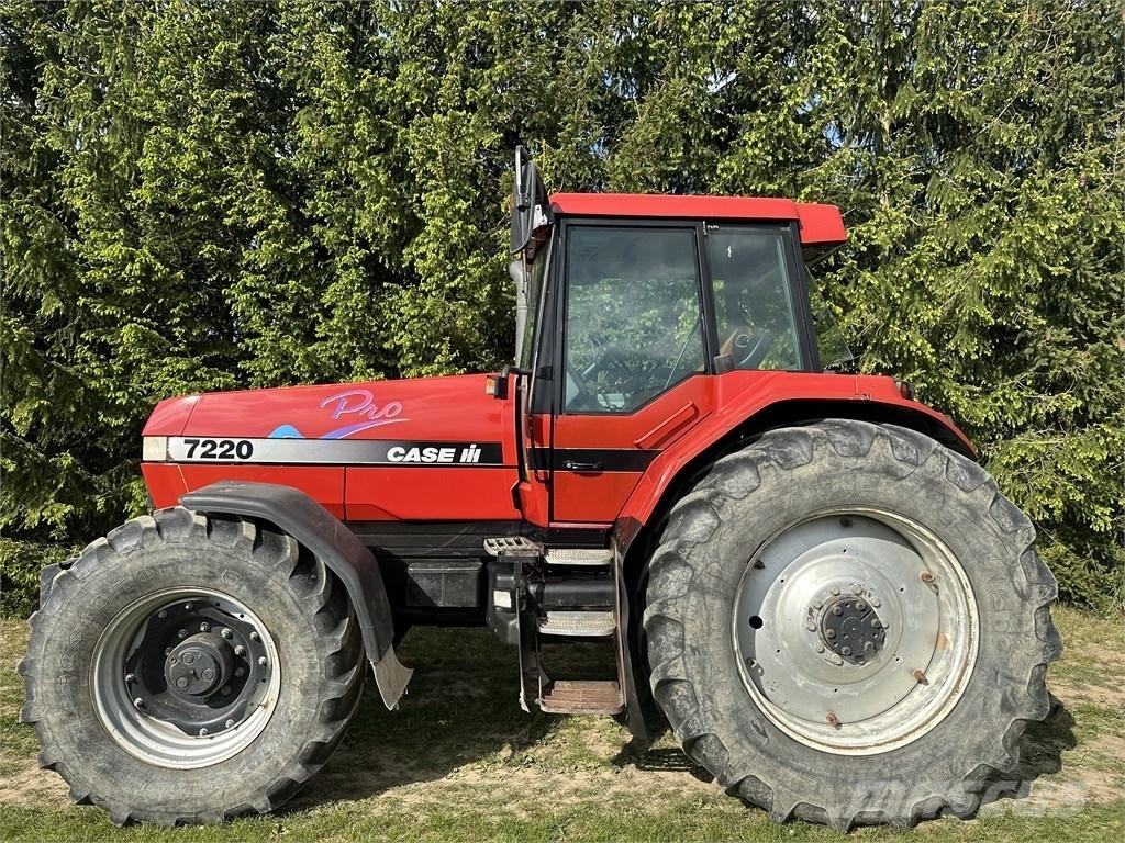 CASE 7220 Tractoren