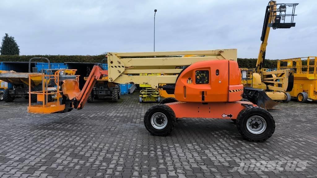 JLG 450 AJ Knikarmhoogwerkers