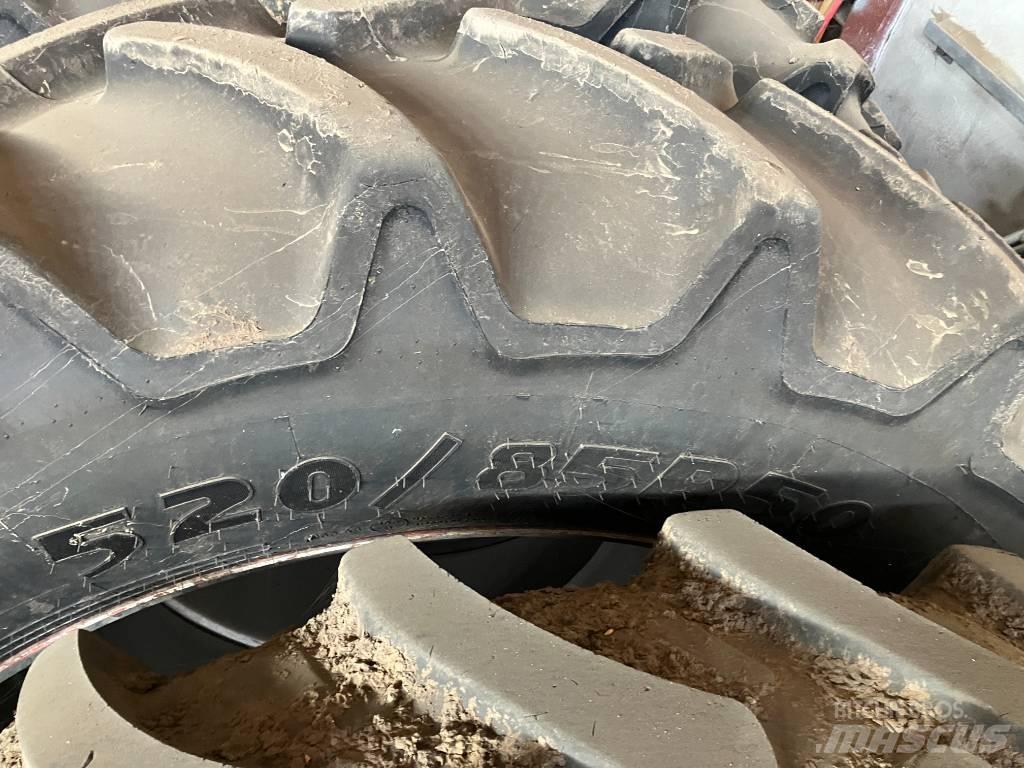  Ukent 520/85R50 Banden, wielen en velgen