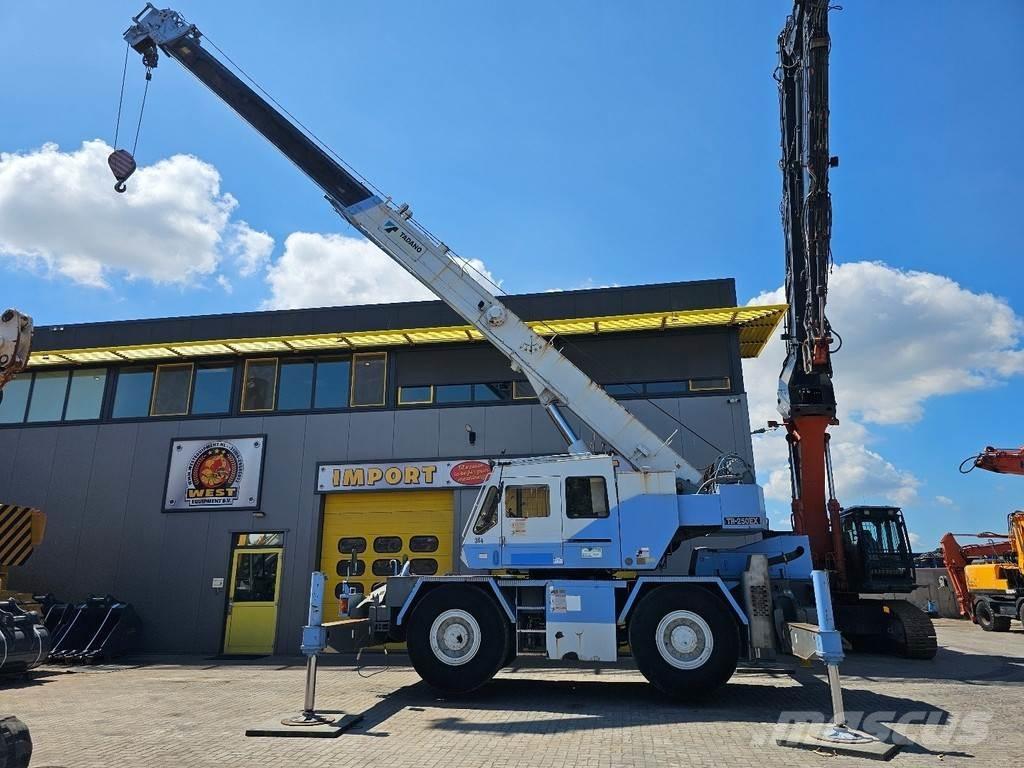 Tadano TR250E Kranen voor alle terreinen
