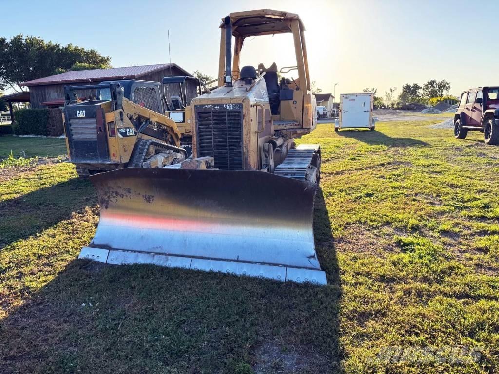 CAT D 3 G Rupsdozers