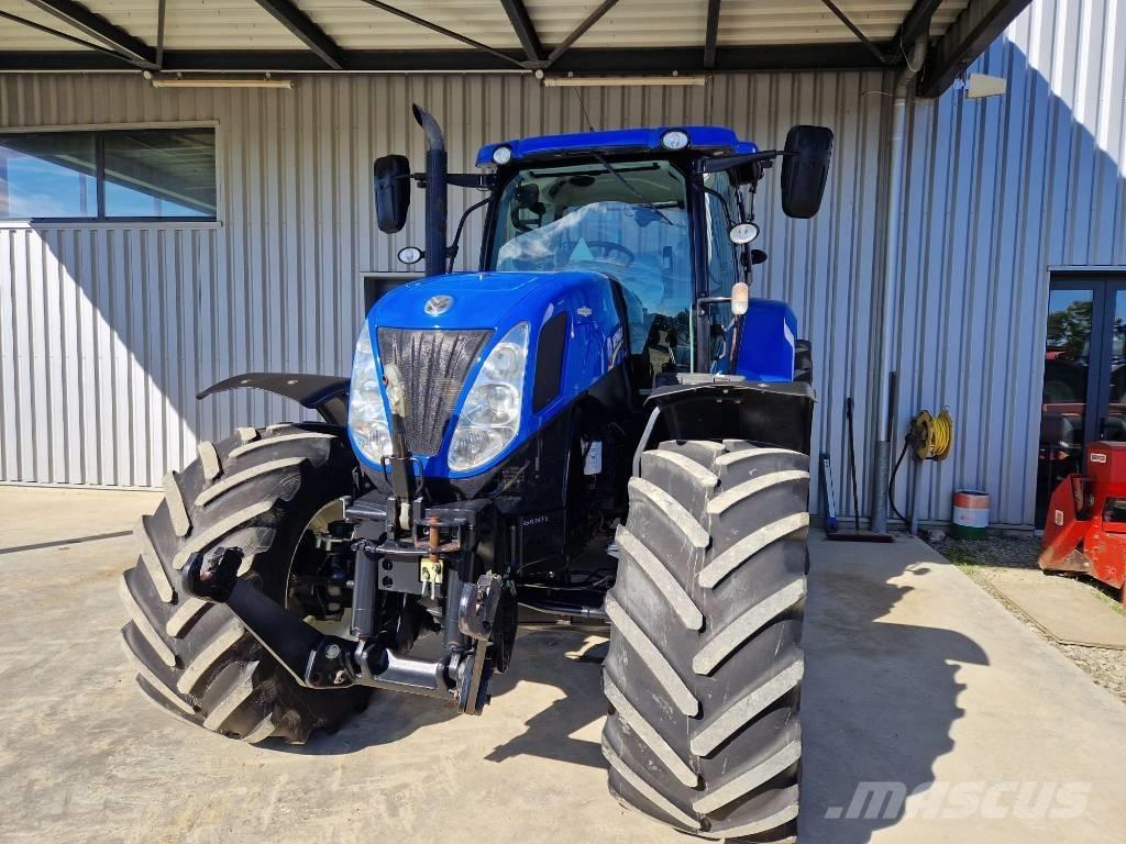 New Holland T 7.235 Tractoren