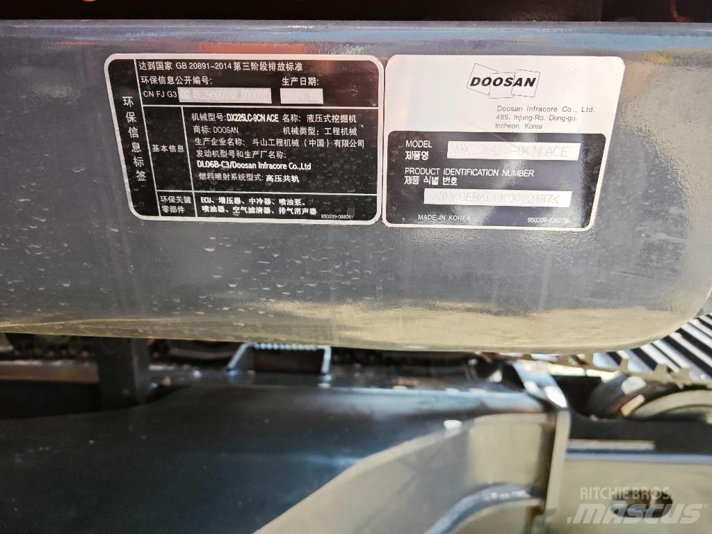 Doosan 225 LC Rupsgraafmachines